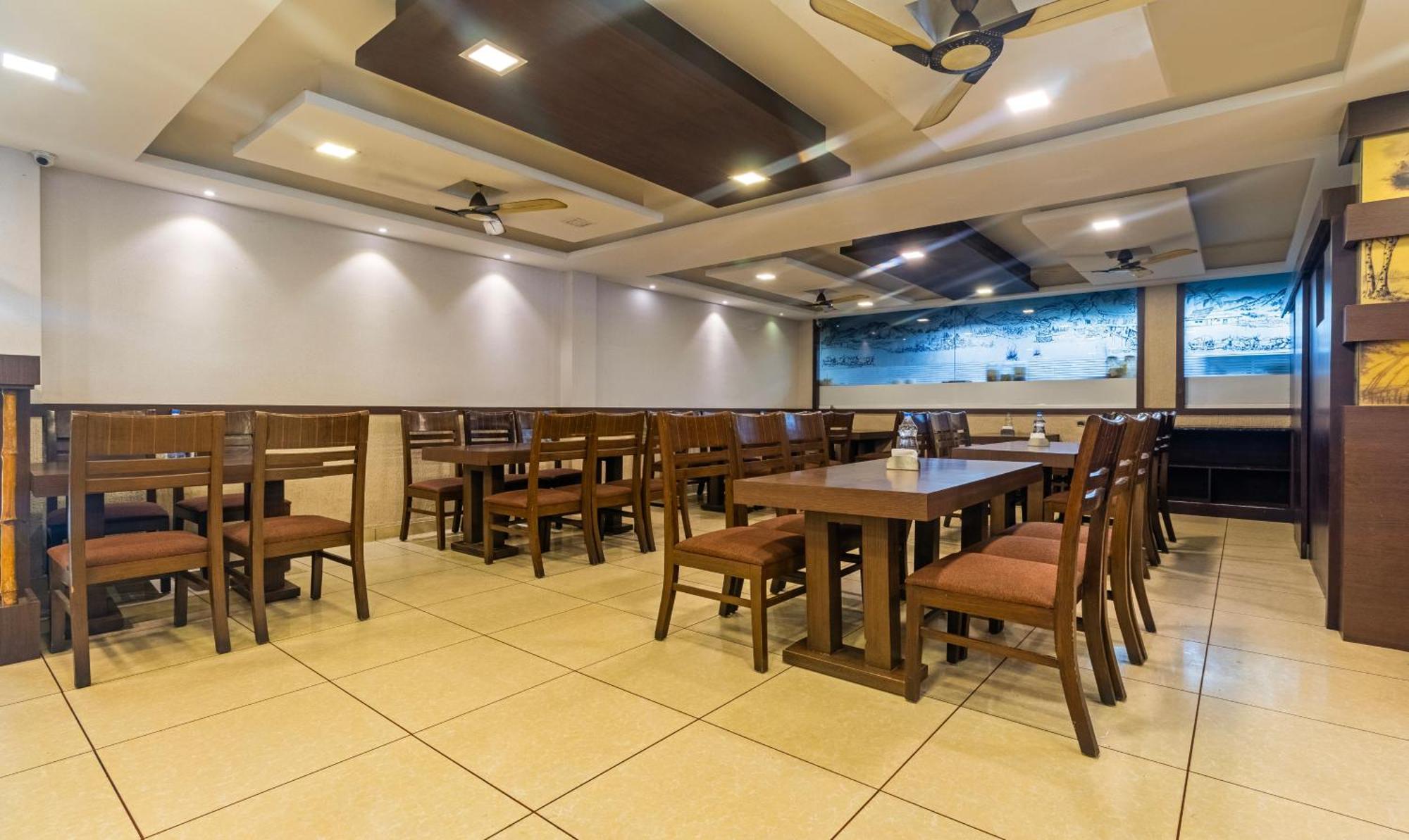 Treebo Grand Canyon By D2V Kochi Exterior photo
