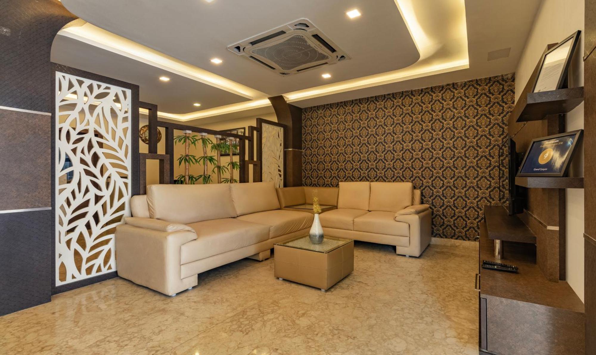 Treebo Grand Canyon By D2V Kochi Exterior photo