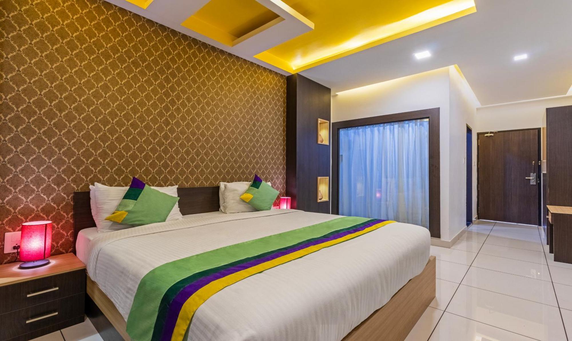 Treebo Grand Canyon By D2V Kochi Exterior photo